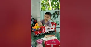 Ảnh tìm kiếm: Tìm người nhà: Nhờ mọi người thấy bé ở đâu báo với mình nha. bé bị thất lạc…